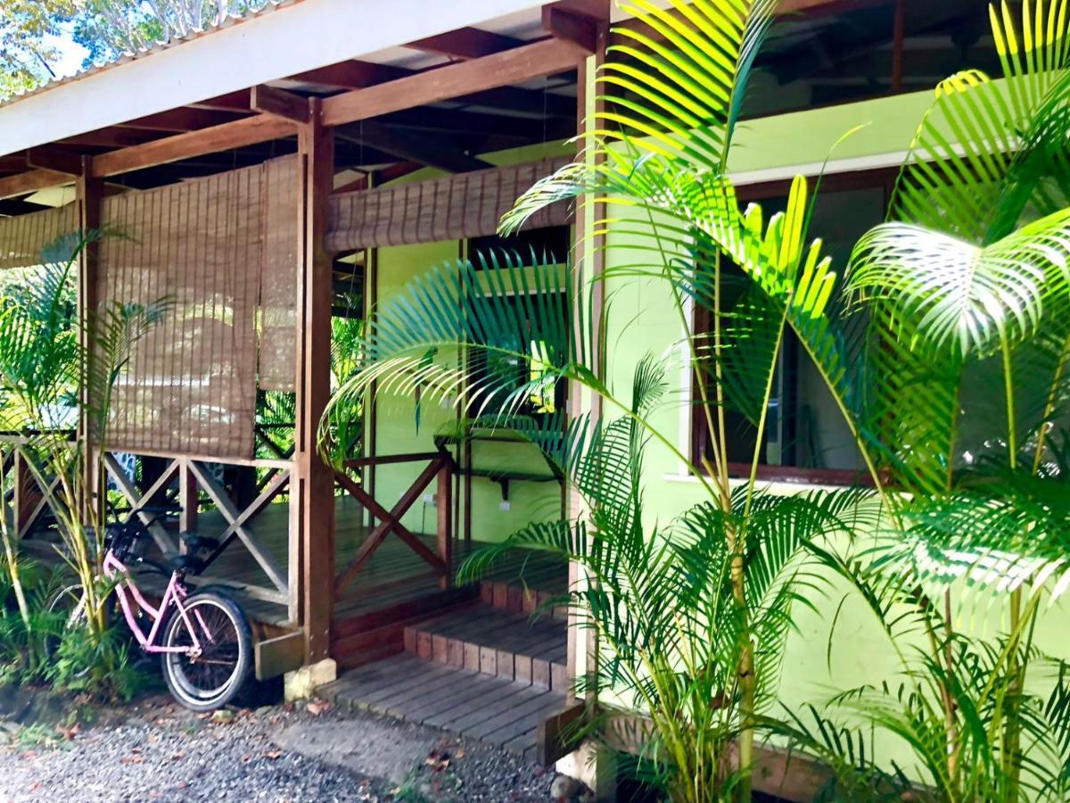 Peace Garden Spacious Bungalows- A Walk To The Beach Cocles Extérieur photo