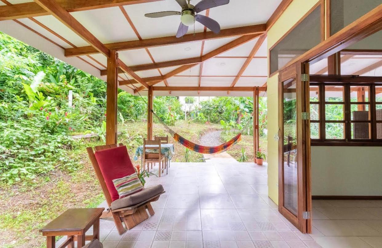 Peace Garden Spacious Bungalows- A Walk To The Beach Cocles Extérieur photo